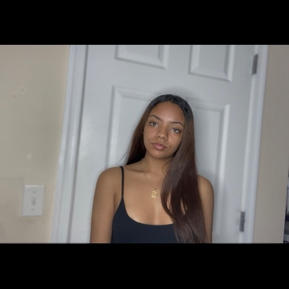 Meet your Posher, Francielys - Picture 1 of 1